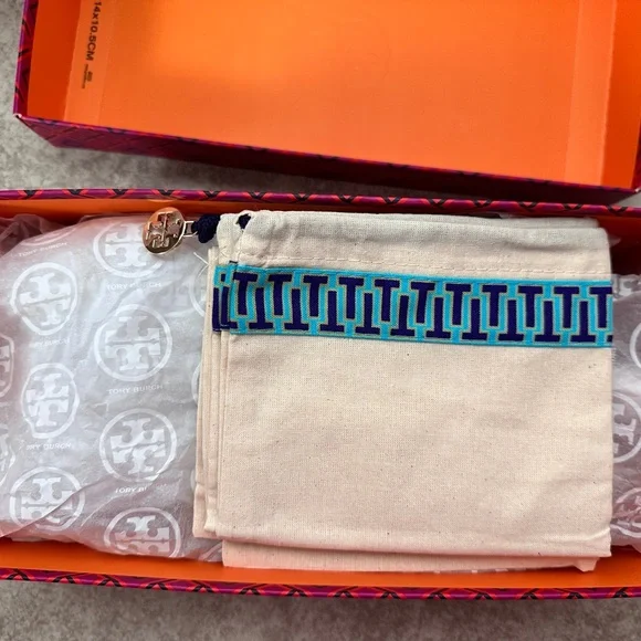 NIB New In Box Tory Burch GEORGIA BALLET
WRINKLE CALF LEATHER Flats - size 8.5 - Picture 3 of 9